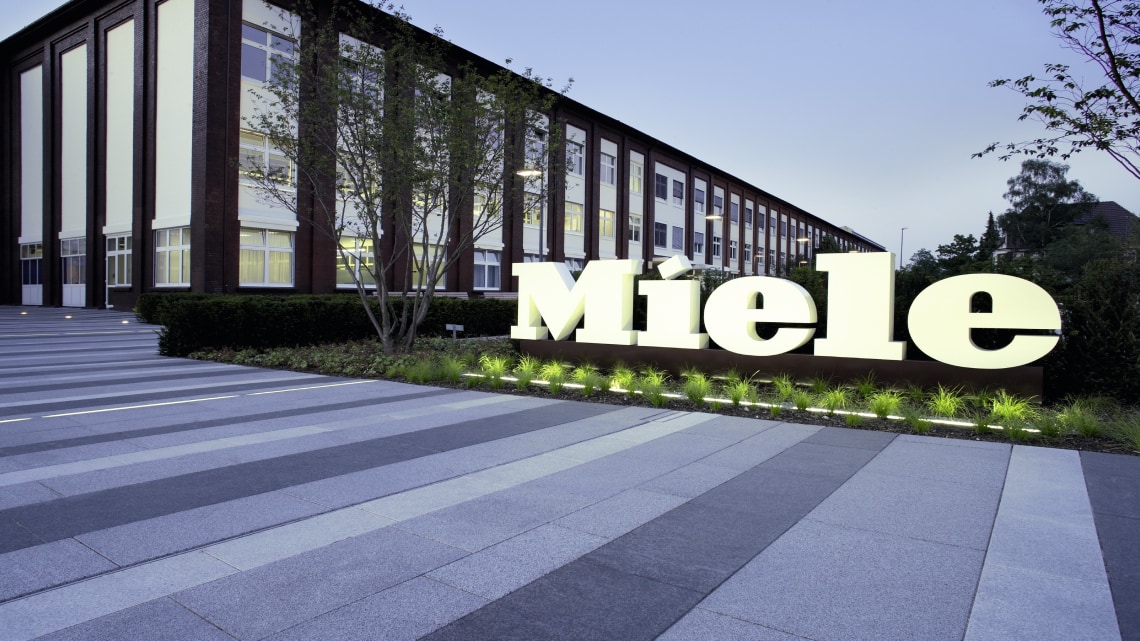 Despre Miele